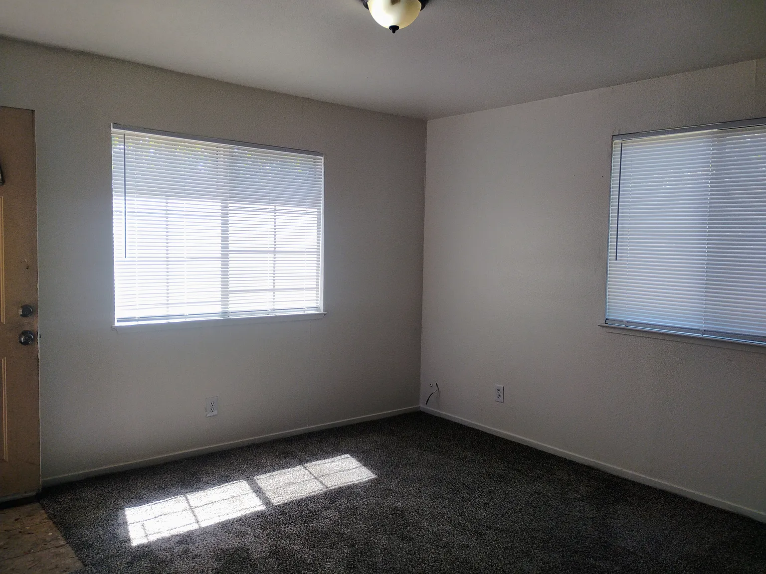 3 bed, 2.0 bath, 1023 sqft, $1,795 — Photo 1