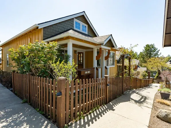 1940 NW Monterey Pines Dr Unit 12, Bend, OR 97703