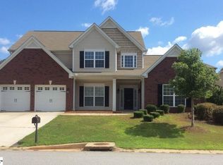 111 Creek Shoals Dr, Simpsonville, SC 29681