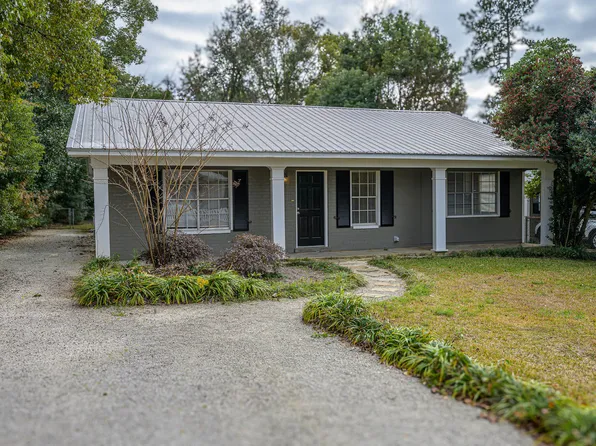 306 Gaston Ave, Fairhope, AL 36532