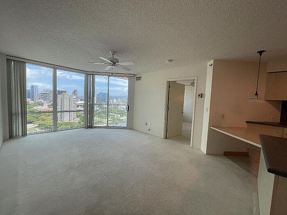 3rd image of 801 King St APT 2605