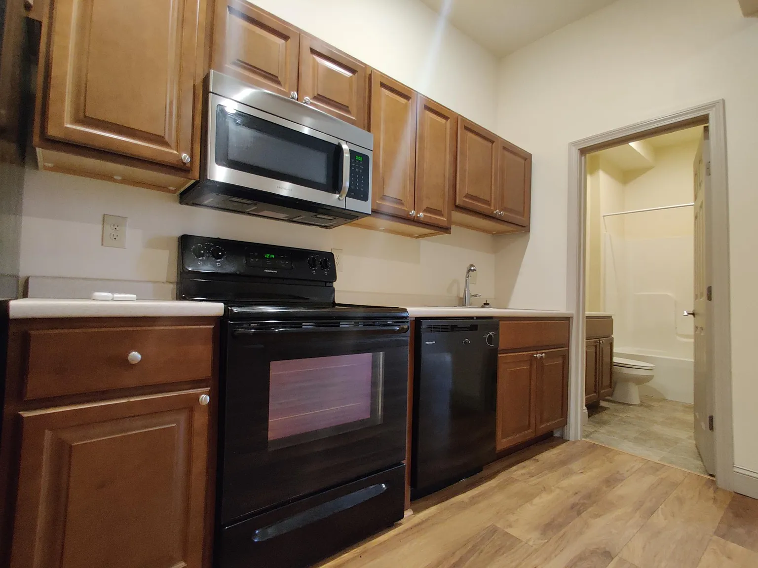 1 bed, $1,800 — Photo 4