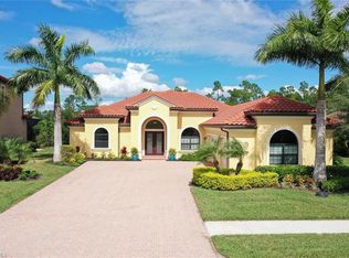 1561 Mockingbird Dr, Naples, FL 34120