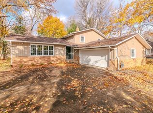 8031 Munson Rd, Mentor, OH 44060
