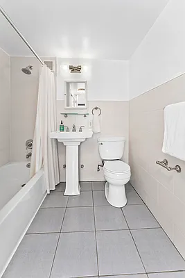 Rented by Corcoran | media 6