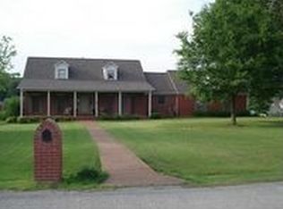 7 Concord Dr, Jackson, TN 38305