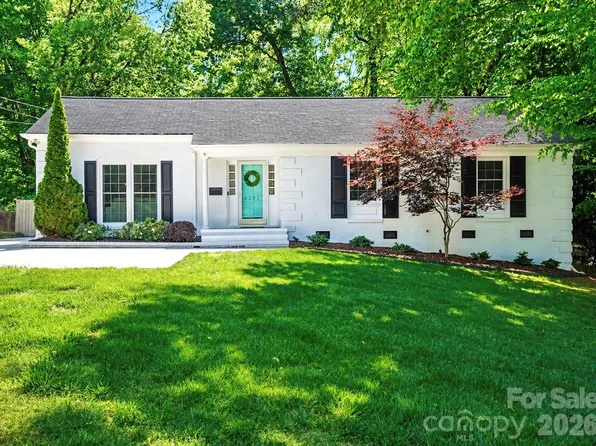 6201 Colchester Pl, Charlotte, NC 28210
