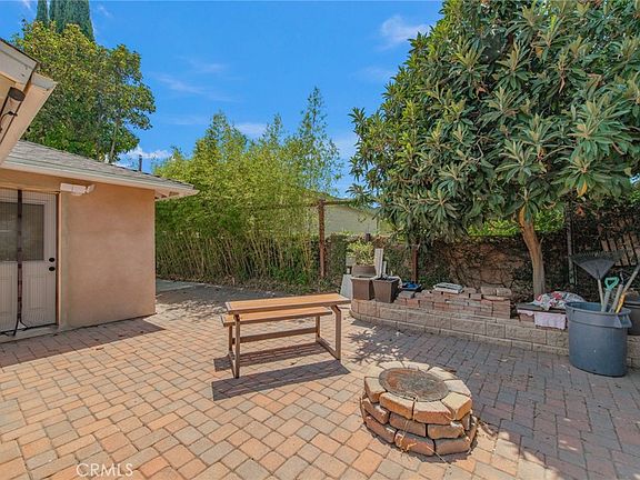 2nd image of 2545 Castle Rock Rd