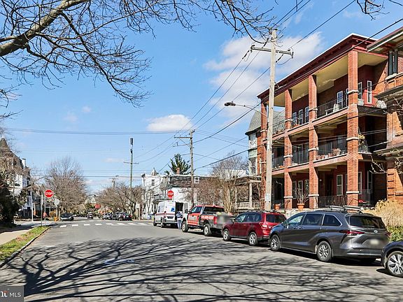 2nd image of 1003 S 46th St #4