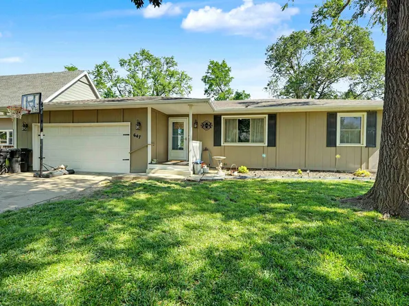 647 E Neal Ave, Salina, KS 67401