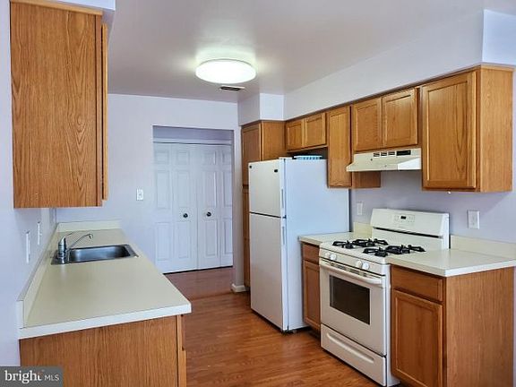 4th image of 12629 Kempston Ln #15