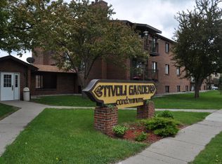 404 1st Ave NW APT R, Dilworth, MN 56529