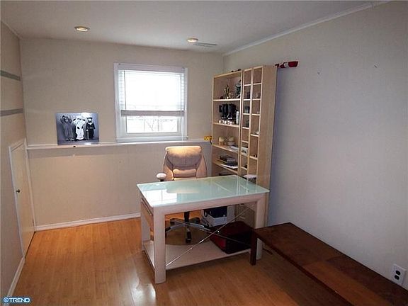 5th image of 143 Hampshire Dr