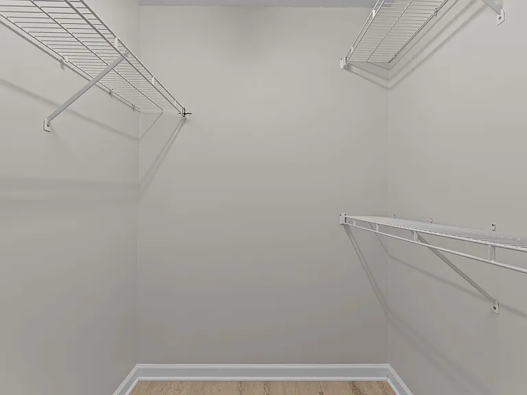 4504 Liverpool Ln — Photo 10