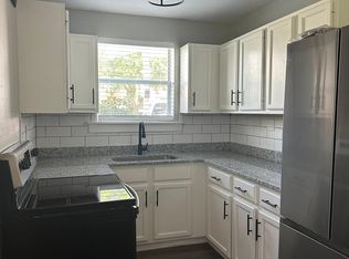 215 Myra St, Neptune Beach, FL 32266