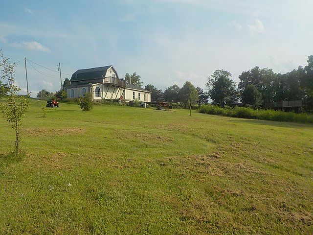 2nd image of 257 Adams Ln