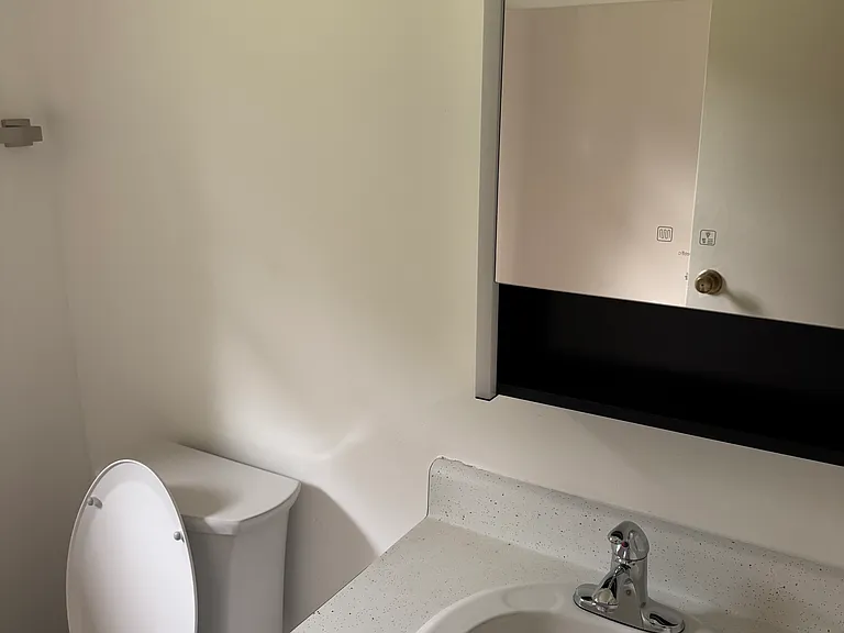 86 Pinecrest Dr #1D — Photo 7