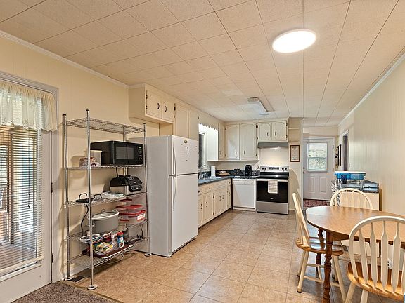 5th image of 400 Studdard Dr