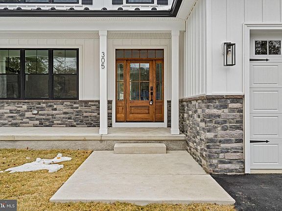 4th image of 305 Glenway Rd