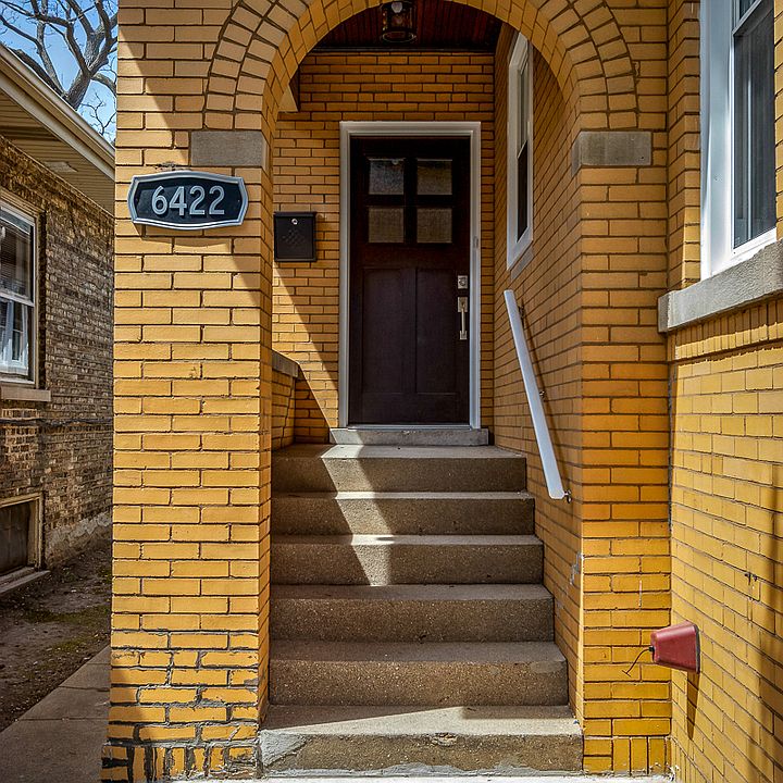 2nd image of 6422 N Talman Ave