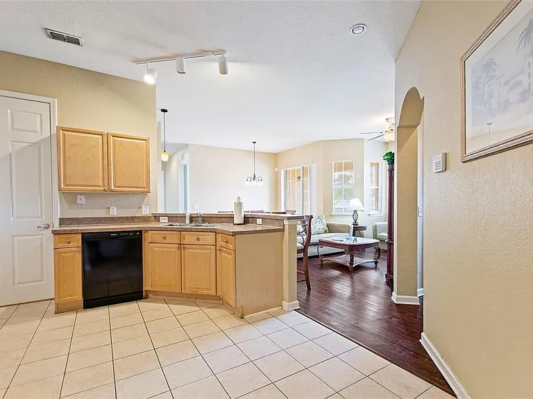206 Terrace Ridge Cir #206 — Photo 11
