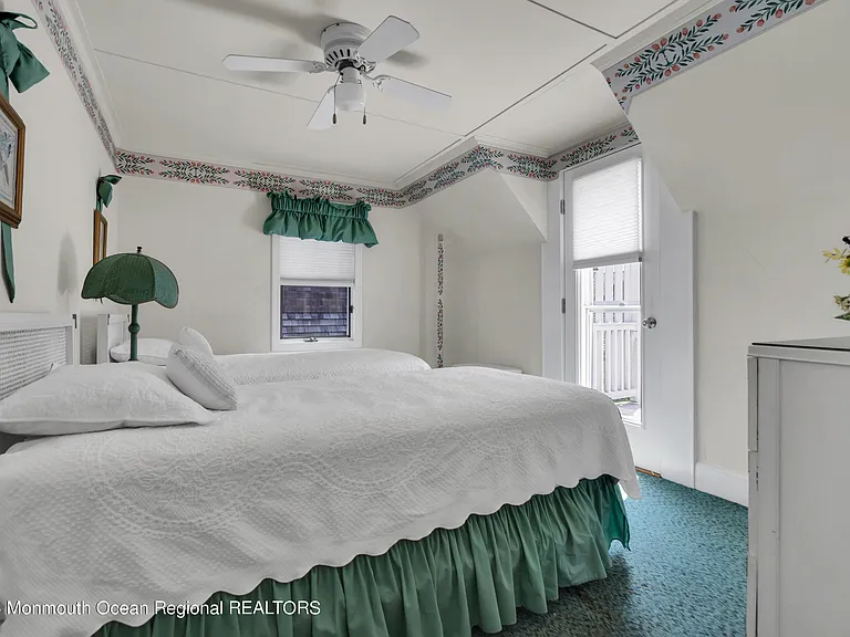 10 Chicago Blvd — Photo 10
