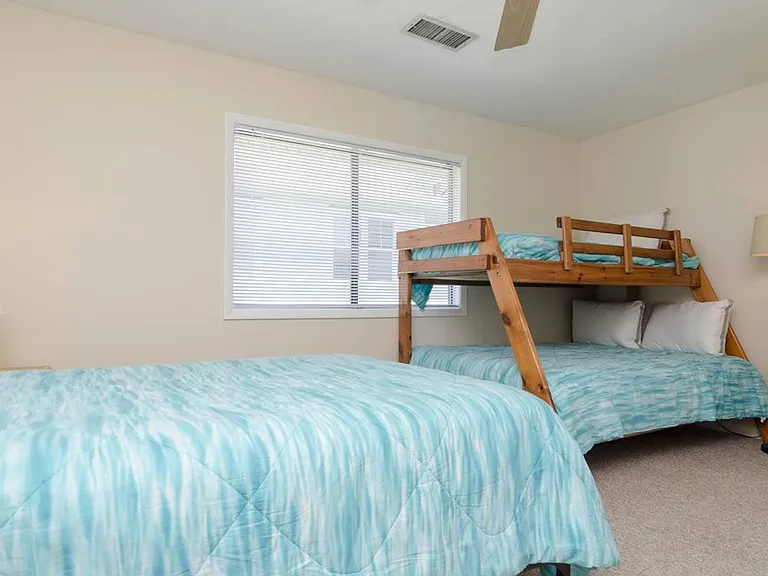 13 E Henderson St #1 — Photo 17