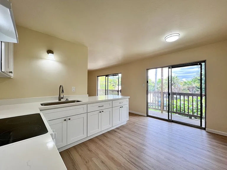 Westview Apartments — Photo 10