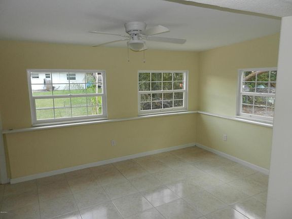 4th image of 1571 Albert Dr