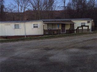 900 Ridge St, California, PA 15419