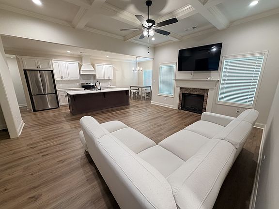 4th image of 109 Mink Way