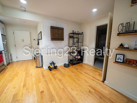 5th image of 23-15 Astoria Blvd #2C1
