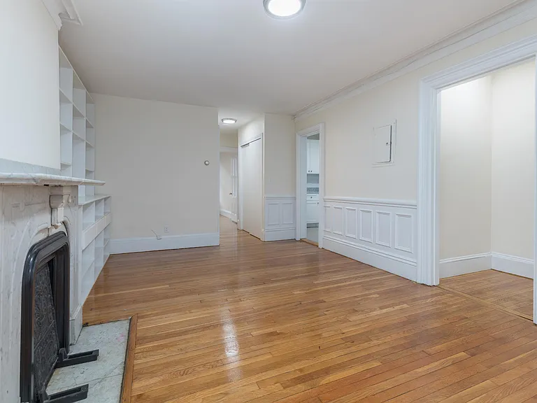 16 Yarmouth St #2 — Photo 7