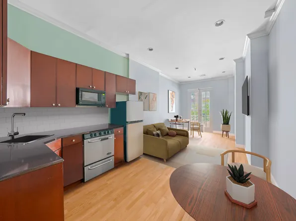 248 East 33rd Street image 13 of 14