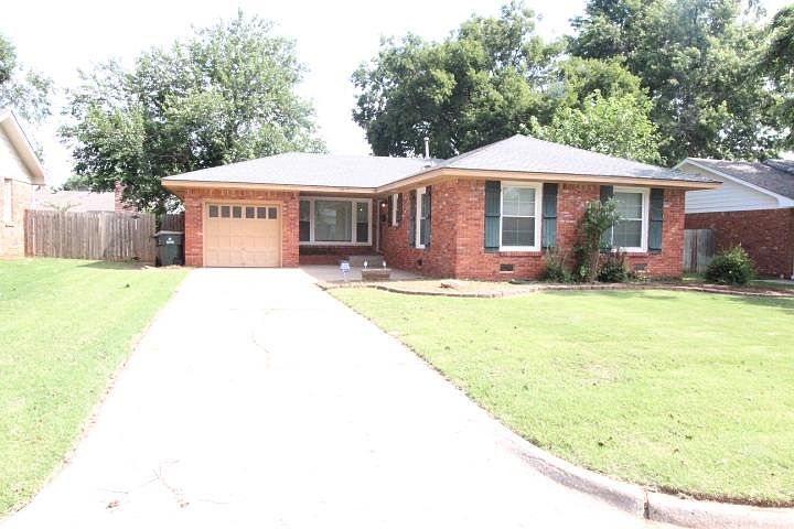 1st image of 2617 Huntleigh Dr