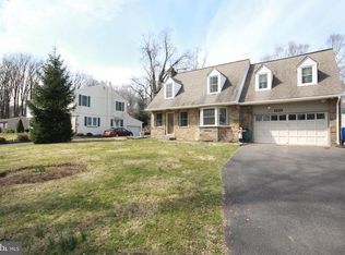 302 W Park Ave, Langhorne, PA 19047