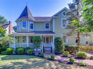 44 Harbour Ln, Massapequa, NY