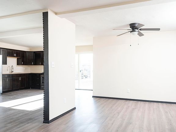 5th image of 1605 Sacramento St