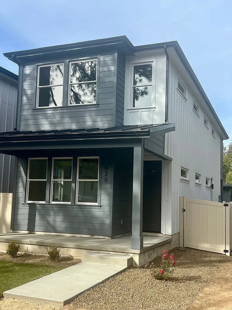 Gorgeous New Build in Boise's East End Easy Access to St. Lukes!! — Photo 1