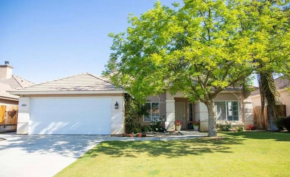 10800 Mirage Dr photo 1