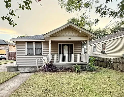342 Metairie Lawn Dr Photo 1
