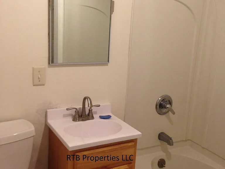 24 Baker St #3 — Photo 7