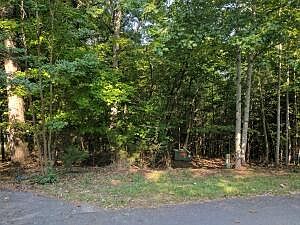 1st image of LOT 25 Pointe O Woods Dr