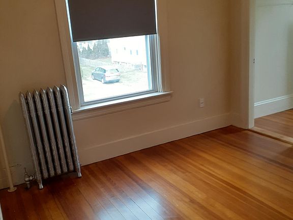 MBR and Walk-in closet