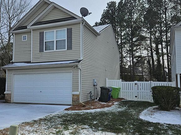 2nd image of 5201 Golden Moss Trl