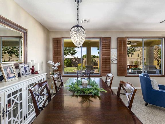 5th image of 2750 E Carob Dr
