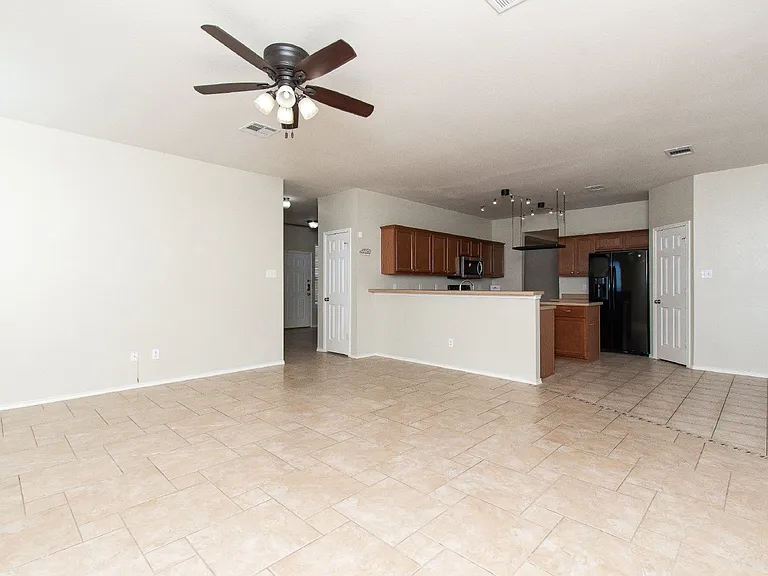 5503 Bridgewood Dr — Photo 10