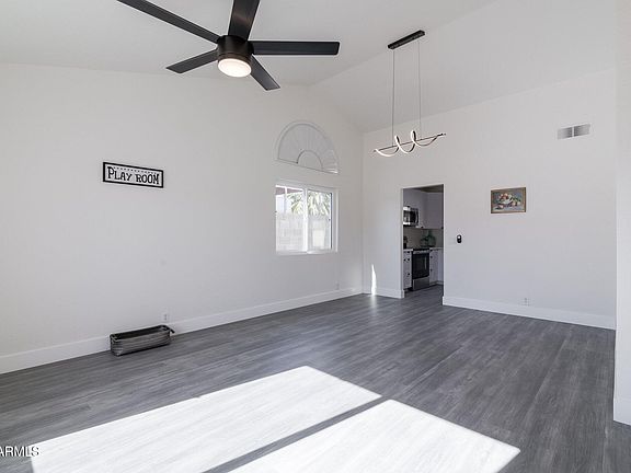3rd image of 3930 W SARAGOSA Street