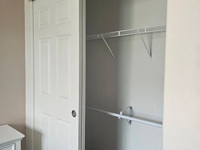 601 Menaul Blvd NE — Photo 26