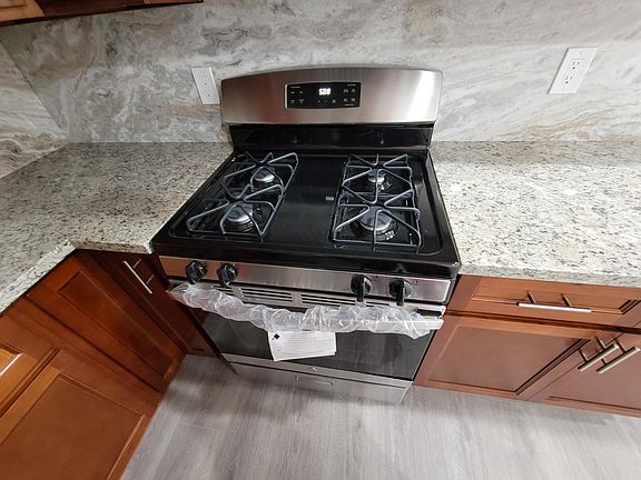 4th image of 5661 Dana Way